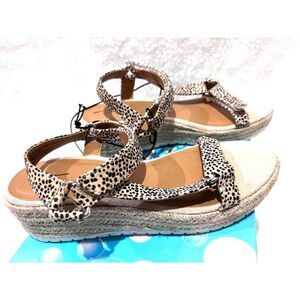 Universal Thread Women's Sandal SIze‎ 7.5 NEW
